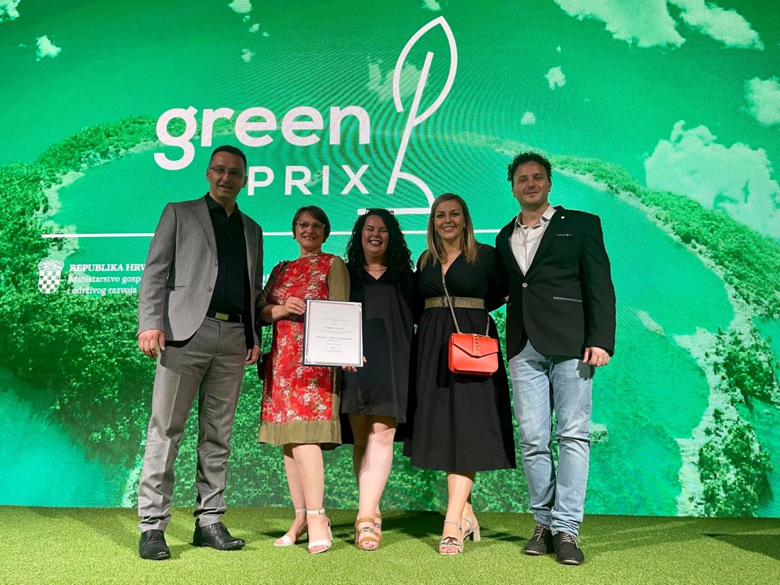 Projektu PAMETNE ŠKOLE 2 priznanje ovogodišnjeg Green prix-a